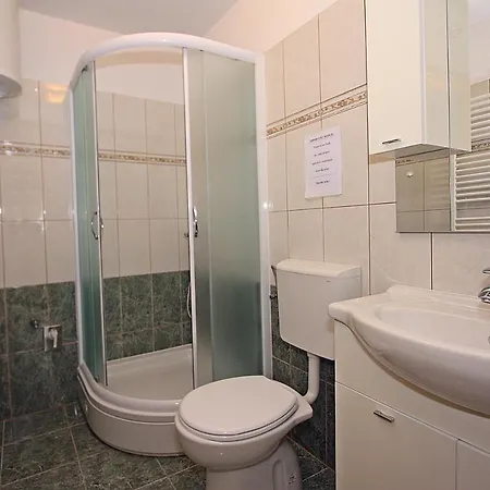 Διαμέρισμα Ella